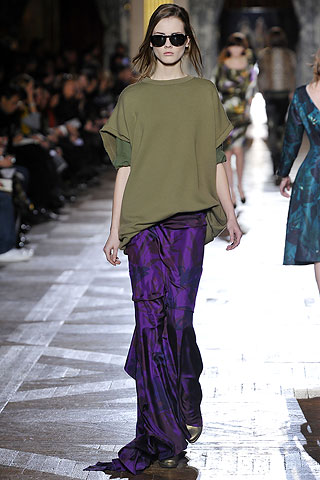   - , Dries Van Noten