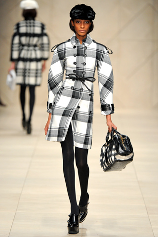 Jourdan Dunn    - , Burberry Prorsum